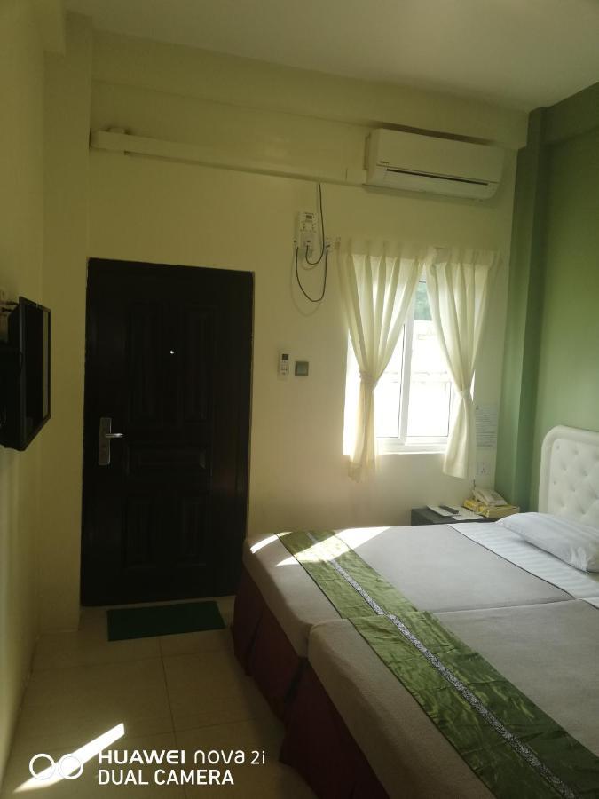 Supreme Hotel Yangon Exteriör bild