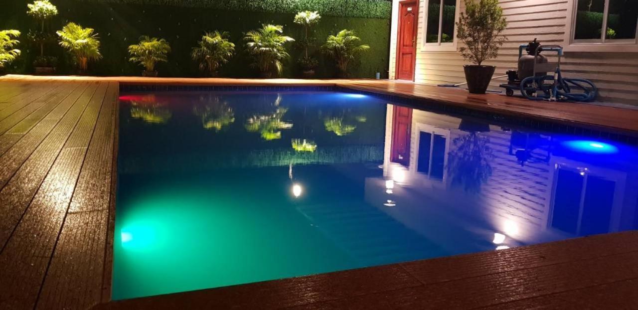 Supreme Hotel Yangon Exteriör bild